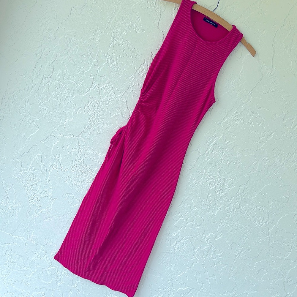 Caution to the wind hot pink ribbed dress Sz M